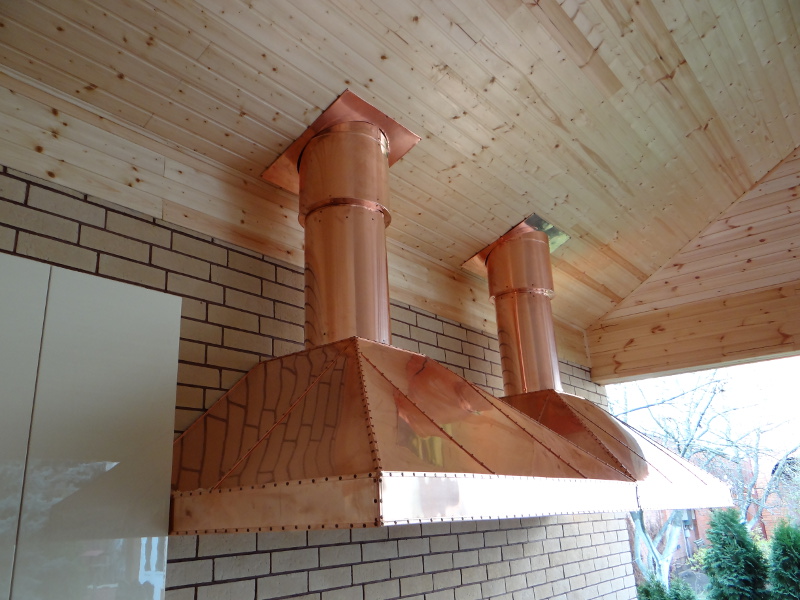 Монтаж двух дымосборников из меди на объекте Внуково