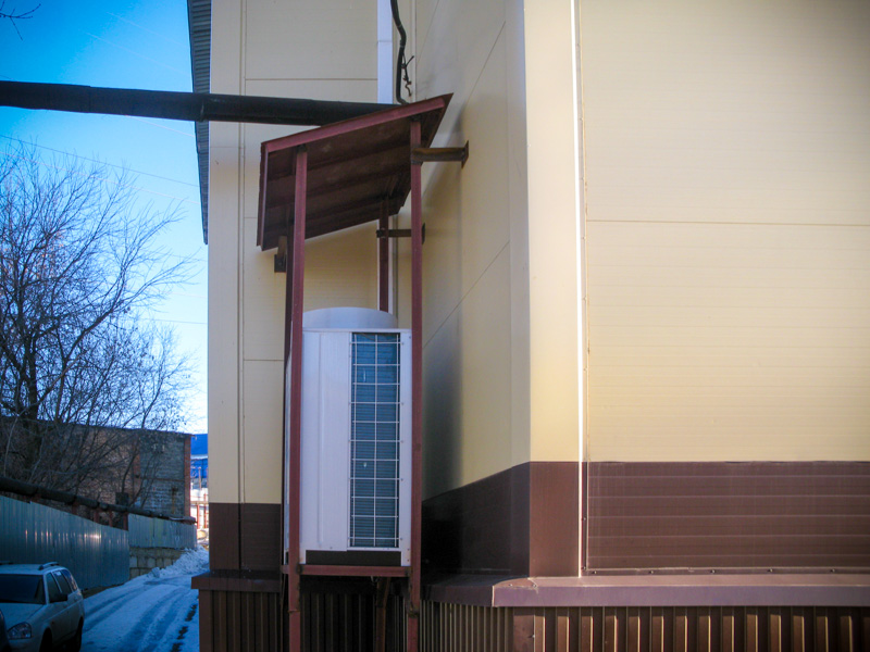 Офис и склад магазина сантехники SantX