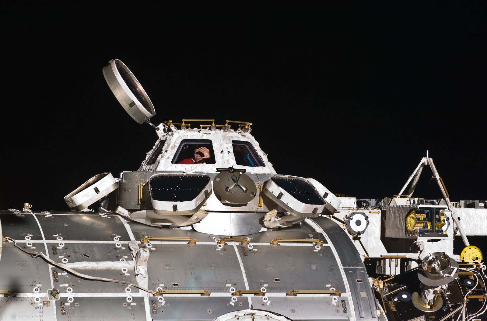 В космосе стало теплее