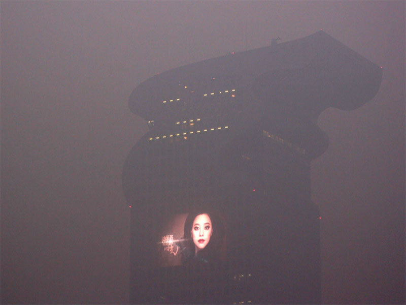 В Пекине тысячи предприятий принесут в жертву экологии