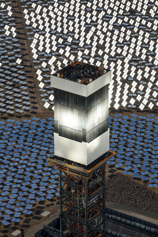 гелиотермальной электоростанции Ivanpah Solar Electric Generating System