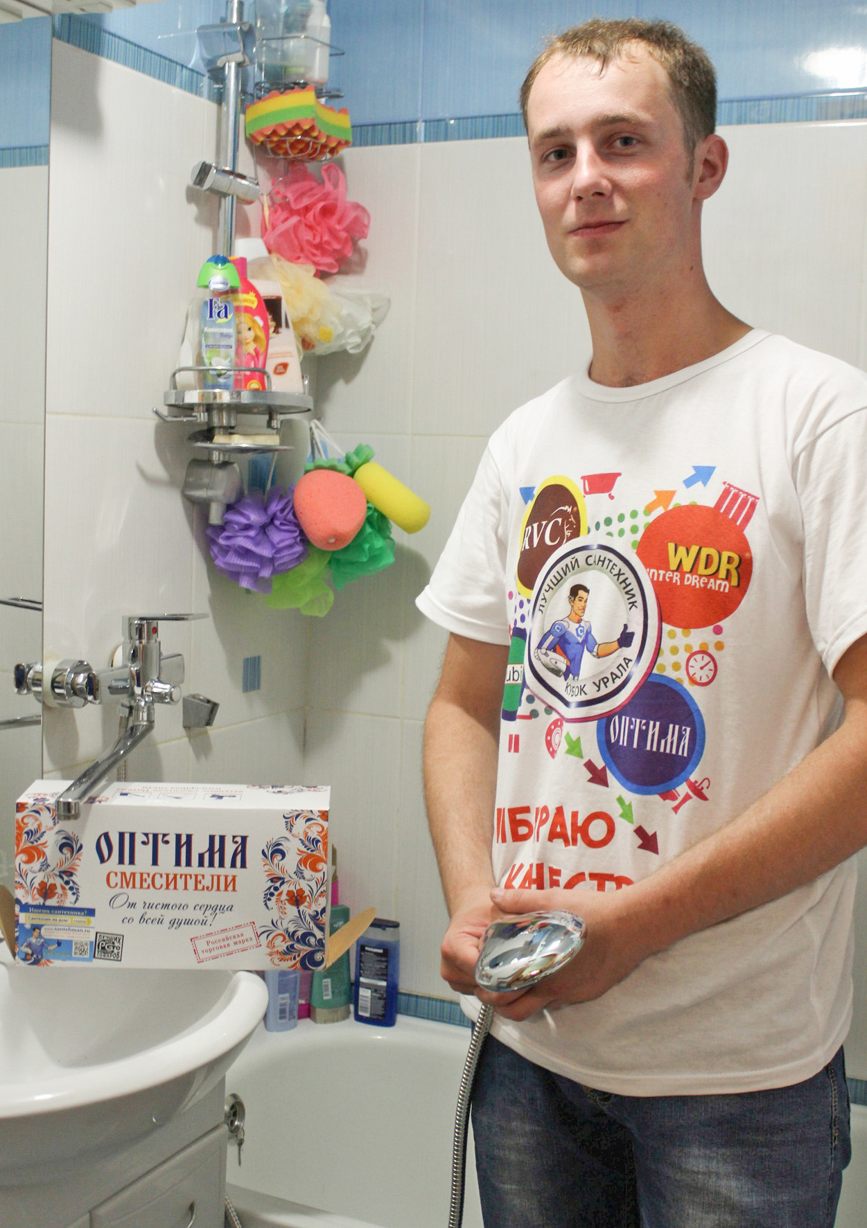 100 сантехников, занимающихся благотворительностью