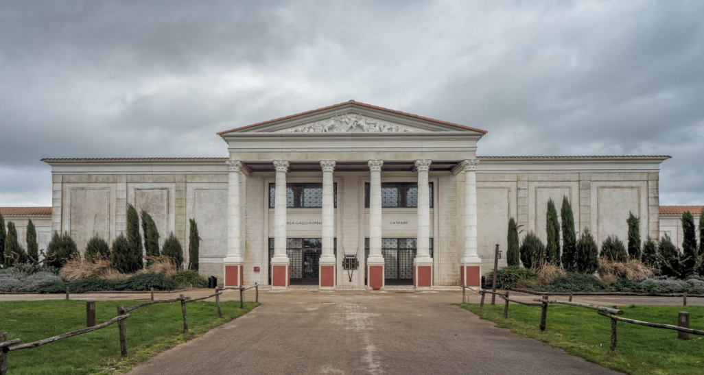 Оборудование Daikin во французском парке развлечений Пюидю Фу