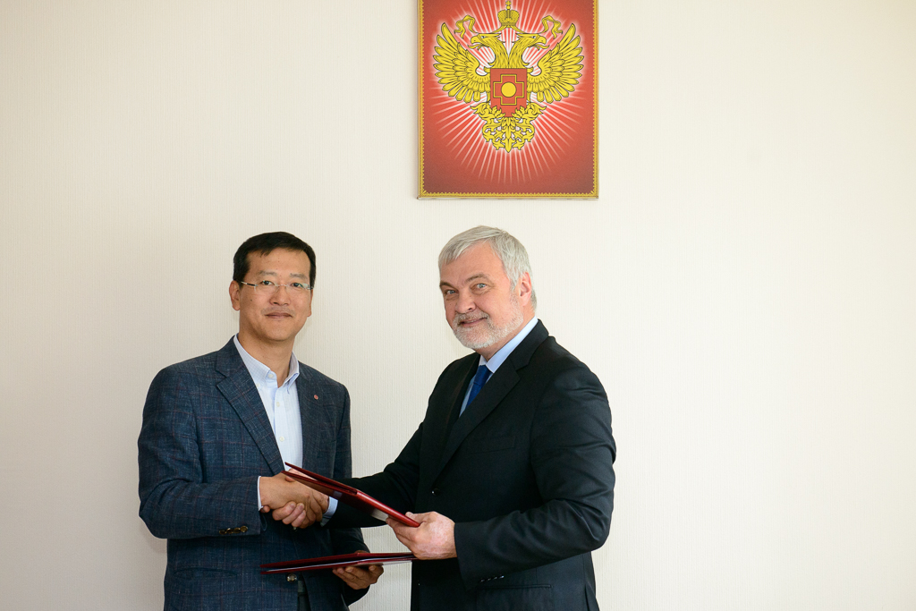 LG Electronics и Федеральное медико-биологическое агентство продлевают социальное сотрудничество в области донорства крови