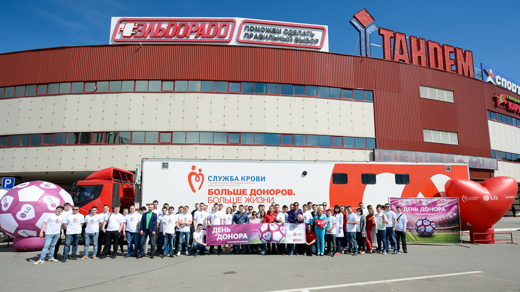 Футбольный марафон LG и «Эльдорадо» в Поволжье с Русланом Ниматуллиным