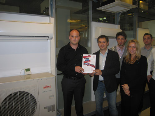 Награждение рекордсмена партнерской акции СЕЗОН РЕКОРДОВ FUJITSU в Санкт-Петербурге.